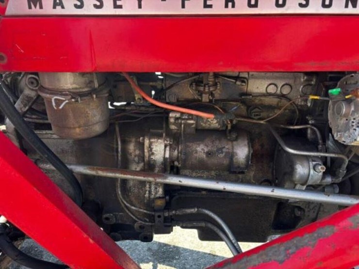massey-ferguson-135-image-40