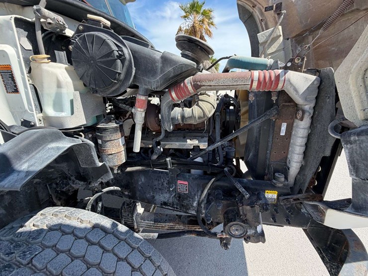 2006-mack-granite-ct713-image-24