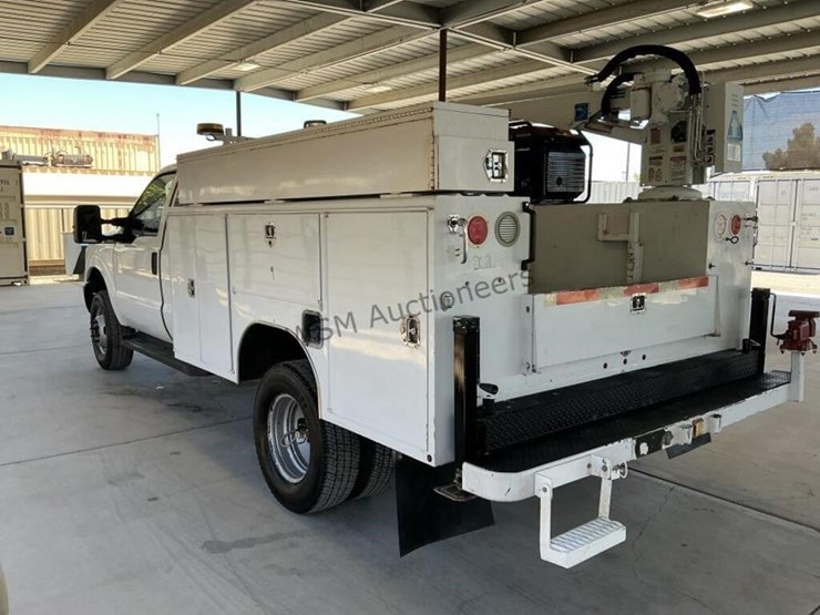 2015-ford-f350-image-5