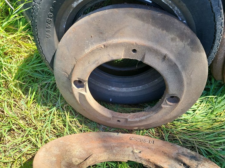(1)-pair-of-oliver-wheel-weights-image-2