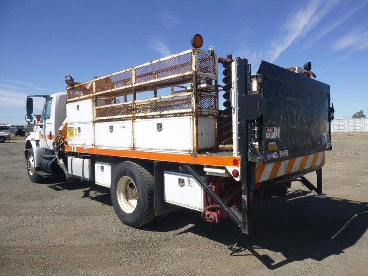 2007-international-durastar-4400-image-5