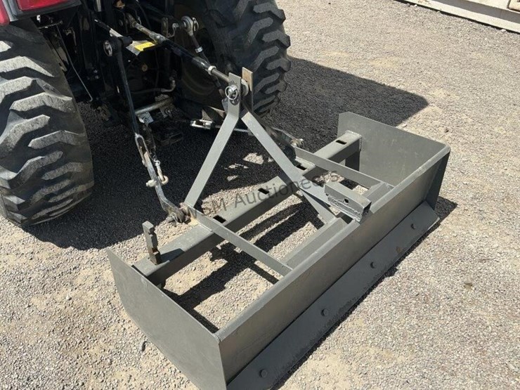 yanmar-sa424-loader-tractor-image-12