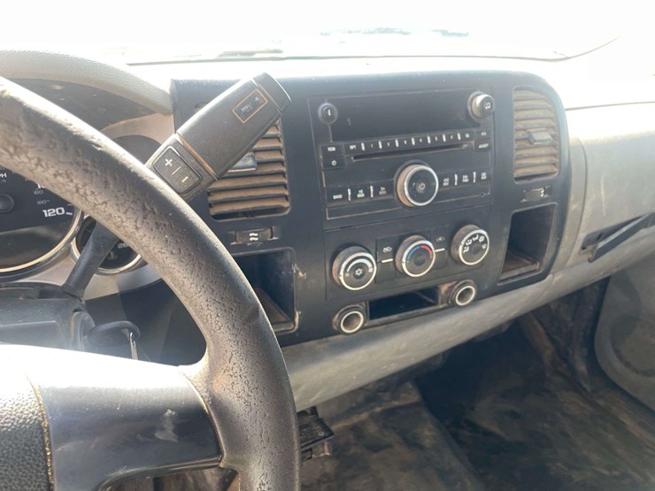 2007-chevrolet-silverado-2500-image-13