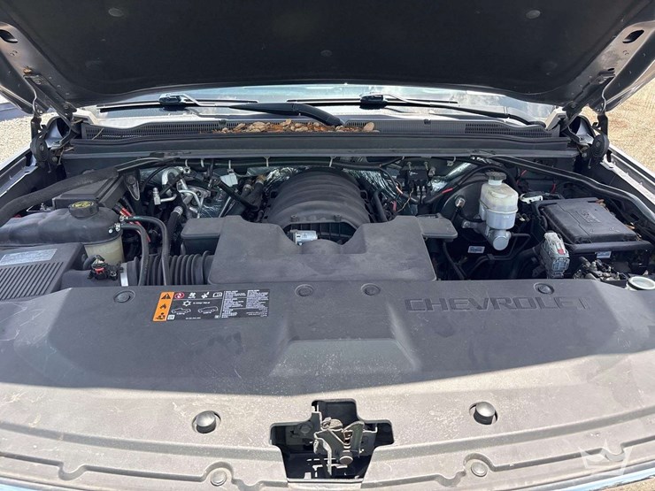 2018-chevrolet-tahoe-image-8