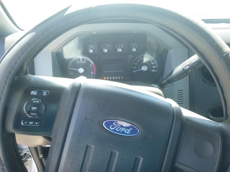 2013-ford-f450-image-17