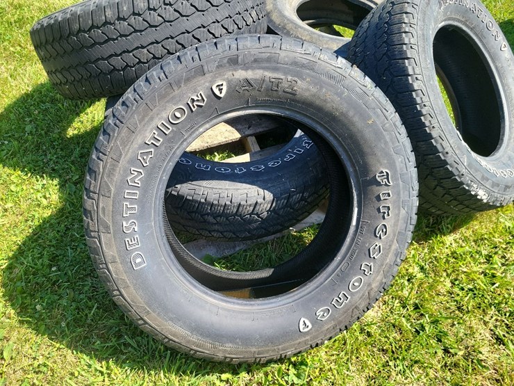 (4)-275/65r18-tires,-(1)-9.5l-15-tire-image-12