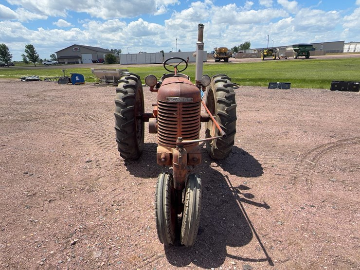 1952-case-sc-tractor-image-2