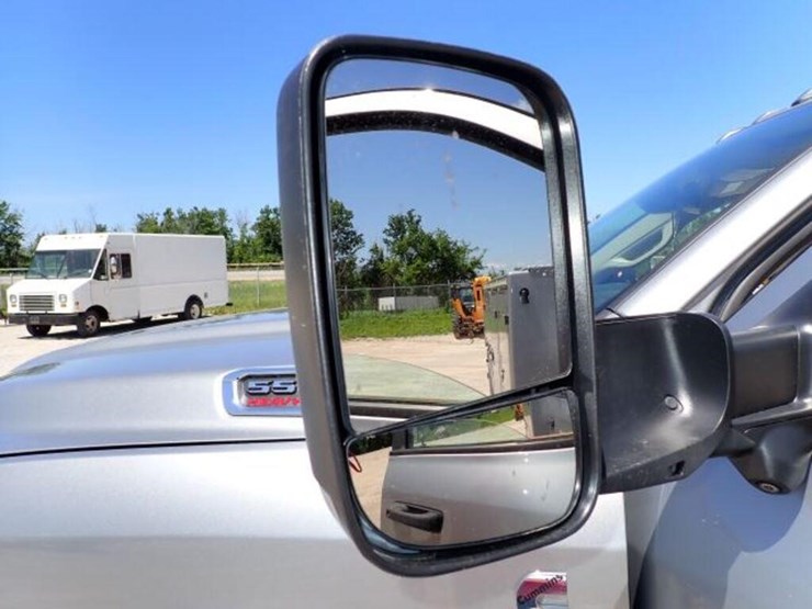 2022-dodge-ram-5500-image-55