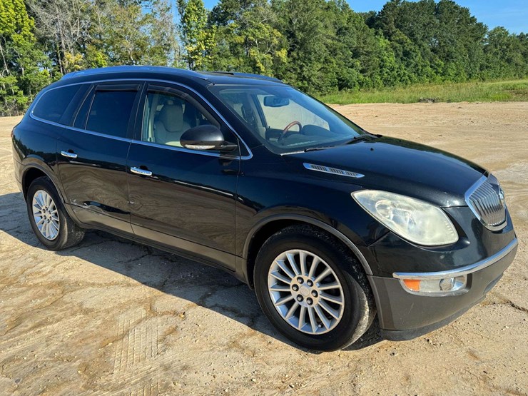 2012-buick-enclave-image-2