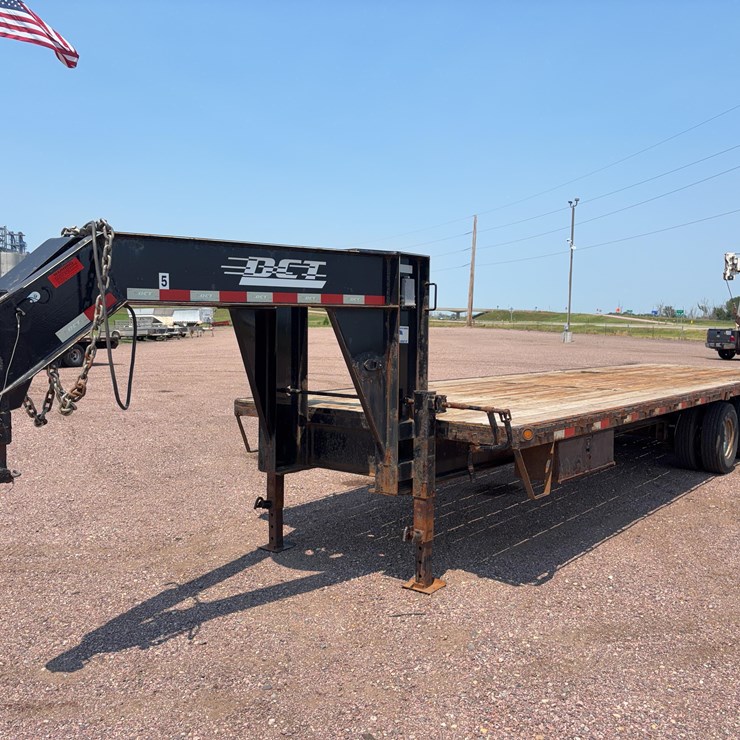 2016 DCT 830GS38 Gooseneck Trailer