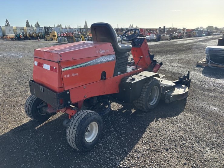 2003-jacobsen-turfcat-628d-mower-image-3