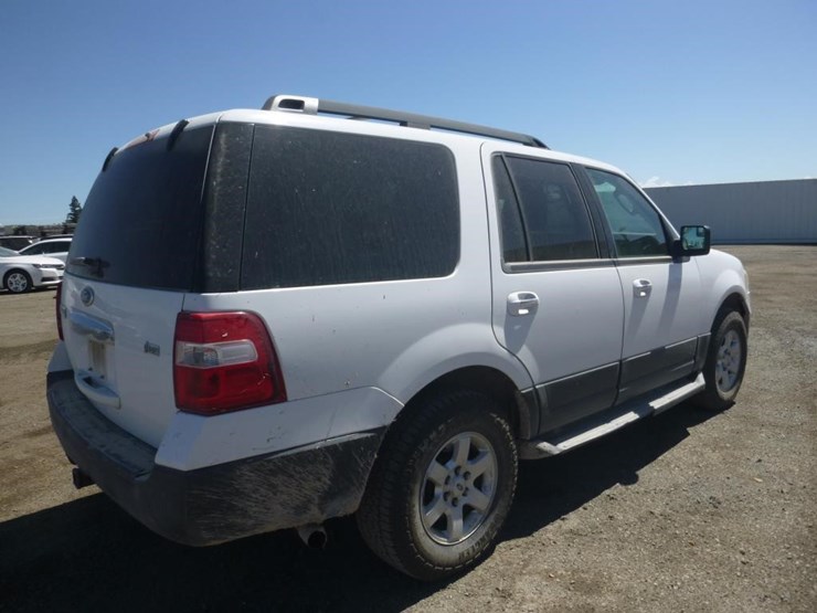 2014-ford-expedition-image-3