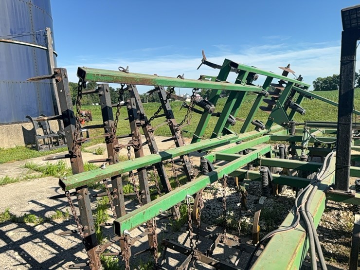 john-deere-724-image-10