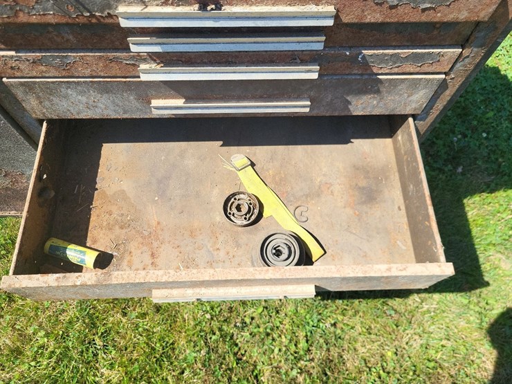 portable-tool-box-and-bolt-bins-w/contents-image-18