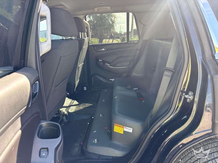 2018-chevrolet-tahoe-image-19
