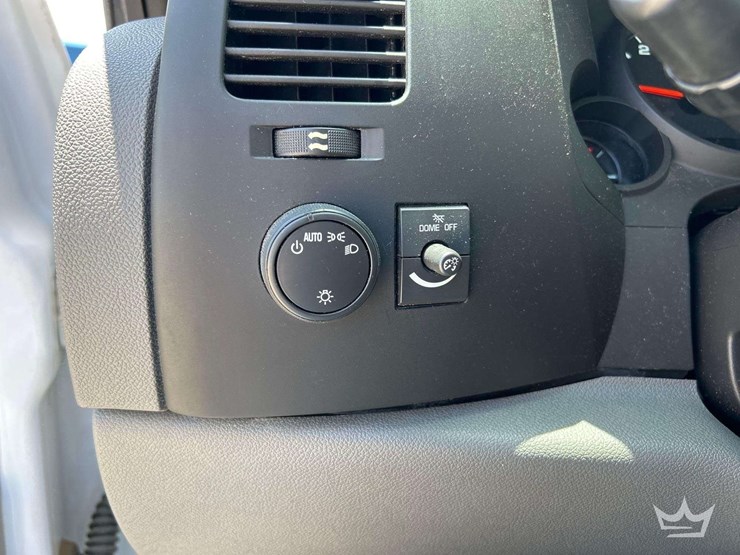 2013-chevrolet-silverado-image-15