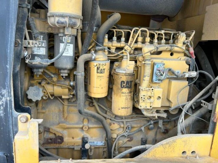 2016-caterpillar-938k-image-29