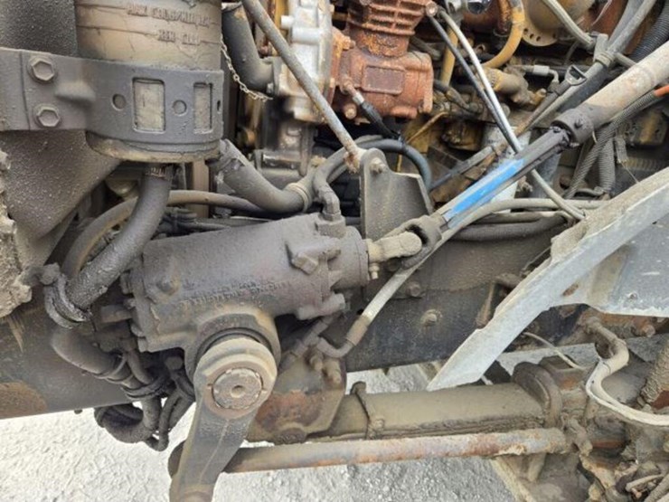 2007-caterpillar-15-image-40
