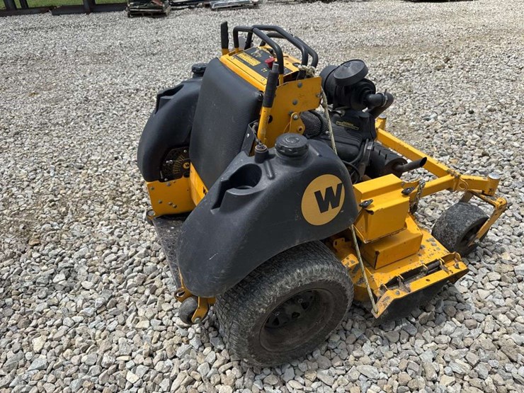 wright-stand-on-zero-turn-mower-image-3