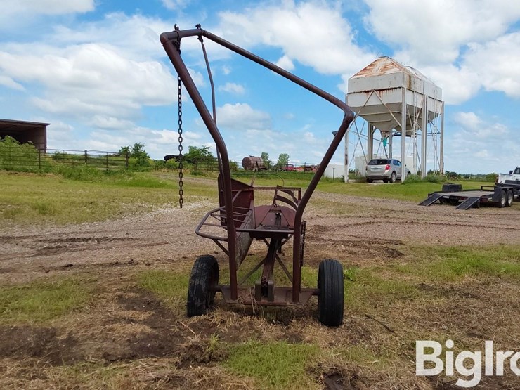 kneib-70-pop-up-bale-loader-image-6