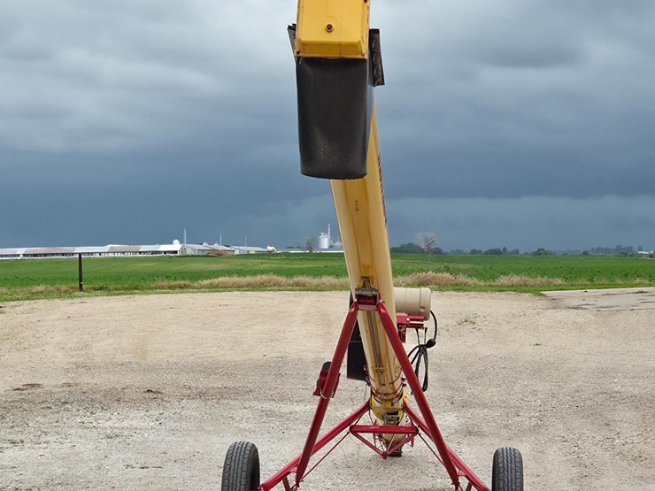 2020-westfield-wr-100-31-auger-image-6