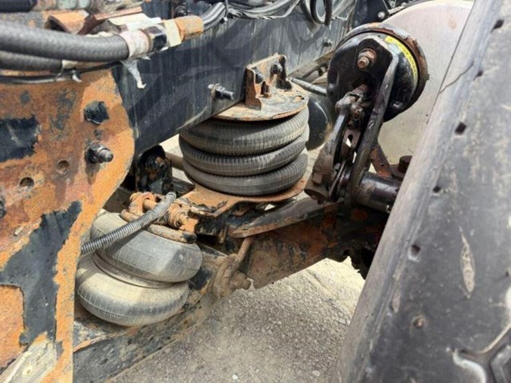 2021-kenworth-t880-image-56