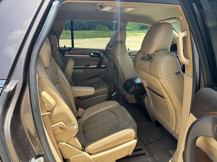 2009-buick-enclave-cxl-image-16