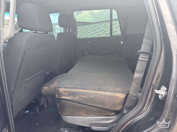 2018-chevrolet-tahoe-image-19