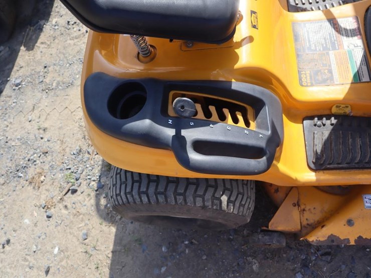 cub-cadet-lt1042-image-16