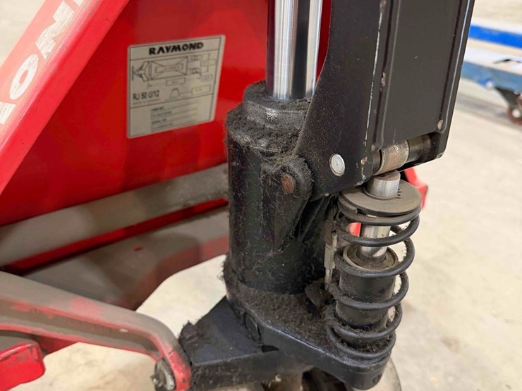 manual-pallet-jack-image-8