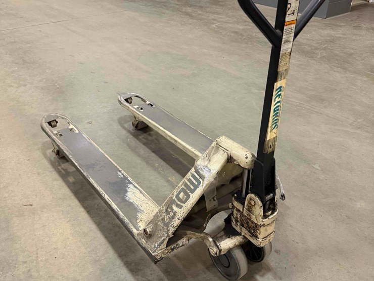 manual-pallet-jack-image-7