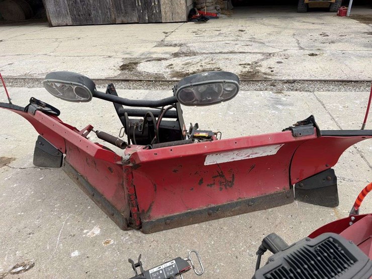 boss-8ft2in-power-v-snow-plow-w/-12in-extensions-image-1