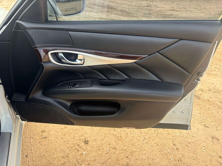2013-infiniti-m37-4-door-sedan-(156,834-miles)-image-19