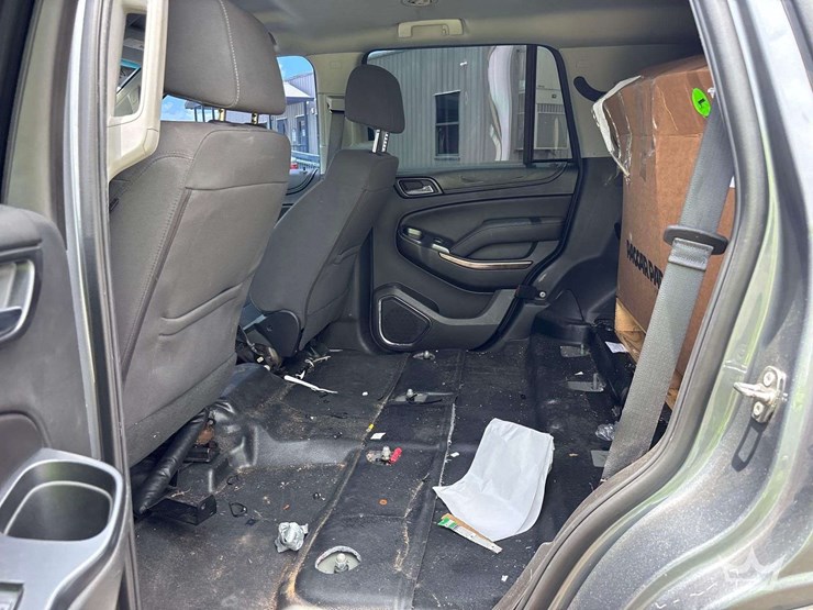 2018-chevrolet-tahoe-image-14