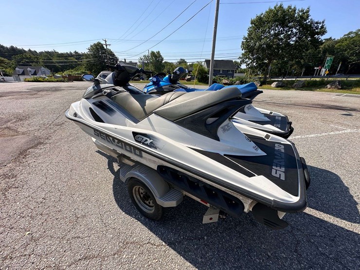 2007-sea-doo-gtx-4-tec-jet-ski,-2006-sea-doo-gtx-4-tec-jet-ski,-w/2017-triton-dual-ski-trailer-image-16