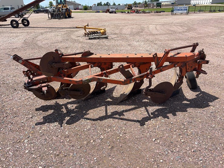 j.i.-case-4-bottom-plow-image-6