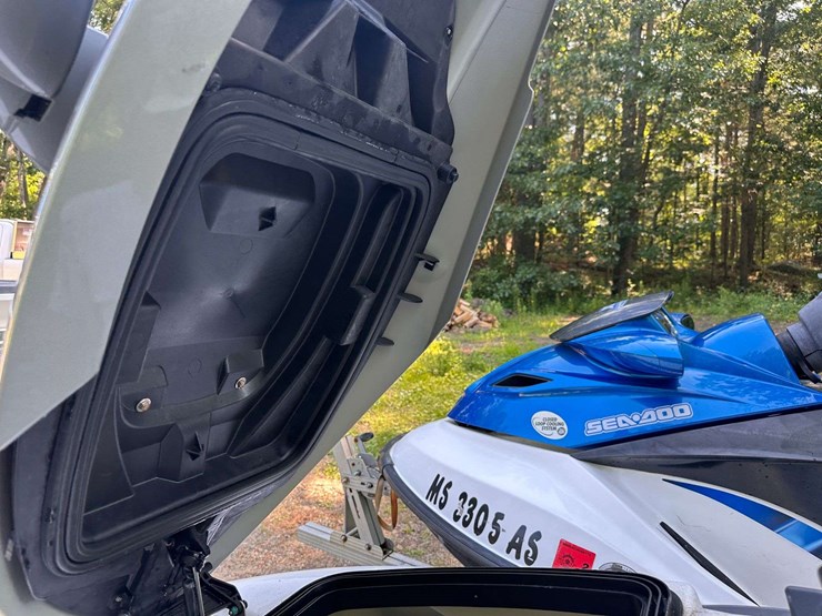 2007-sea-doo-gtx-4-tec-jet-ski,-2006-sea-doo-gtx-4-tec-jet-ski,-w/2017-triton-dual-ski-trailer-image-121