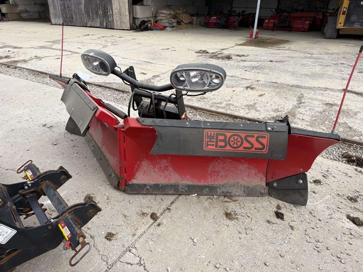 boss-8ft-2in-power-v-snow-plow-w/-12in-extensions-image-1