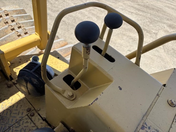 caterpillar-d3b-image-25