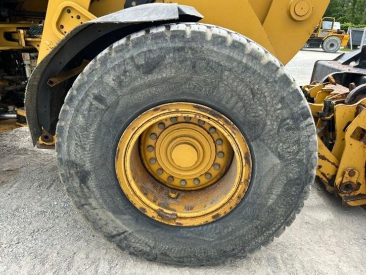 2016-caterpillar-938k-image-69