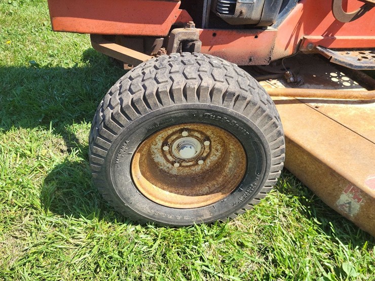 allis-chalmers-620-garden-tractor-w/mower-deck-image-11
