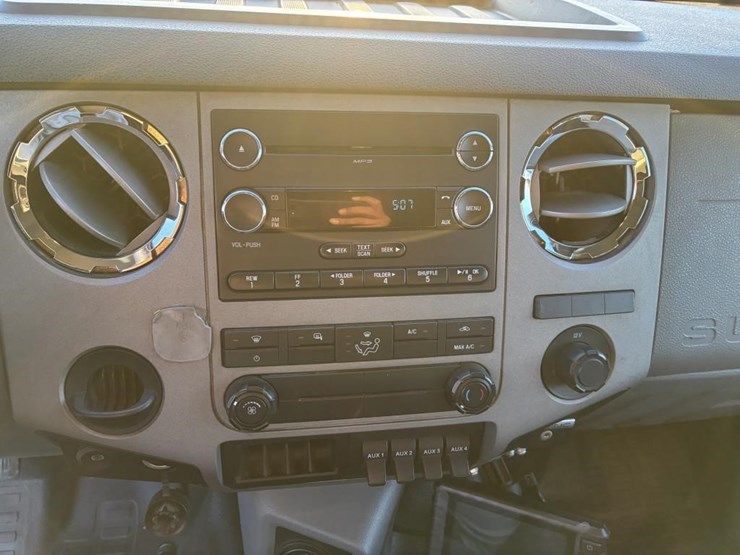 2016-ford-f650-xlt-image-22