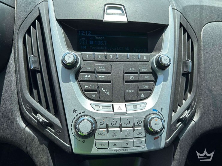 2013-chevrolet-equinox-image-15
