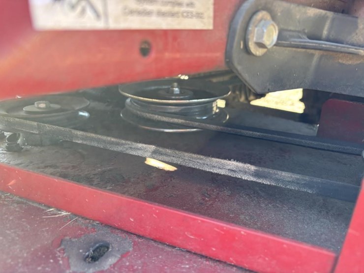 2017-ferris-400s-zero-turn-mower-image-9