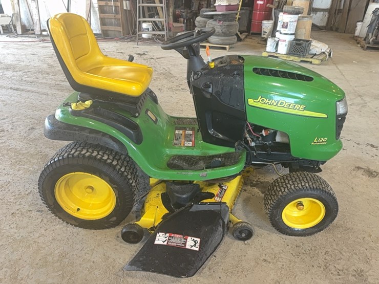 john-deere-l120-image-6