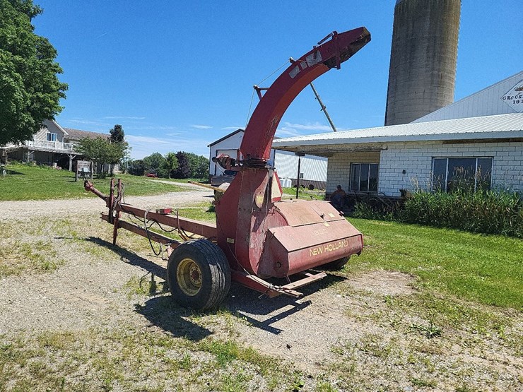 new-holland-890-image-5