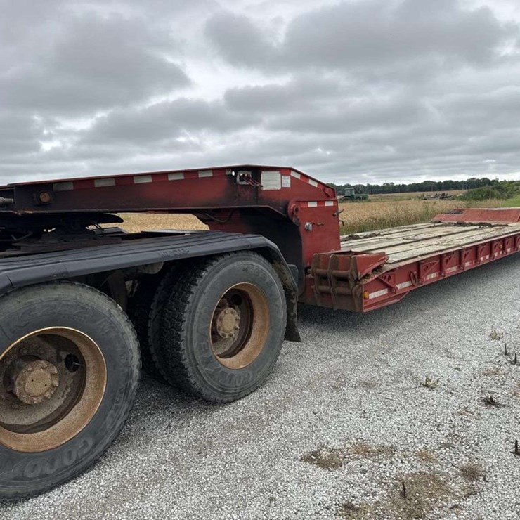 1994 EAG Lowboy Trailer