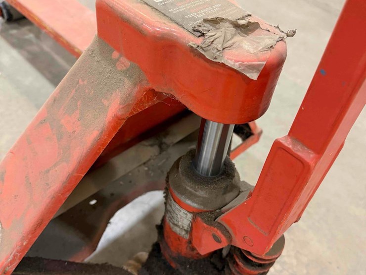 manual-pallet-jack-image-8