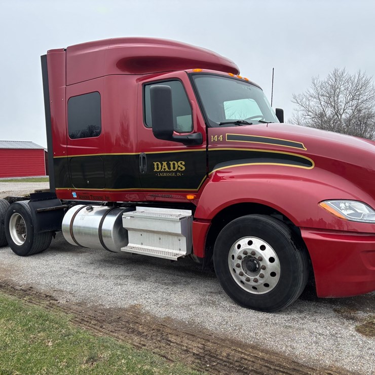 2020 INTERNATIONAL LT
