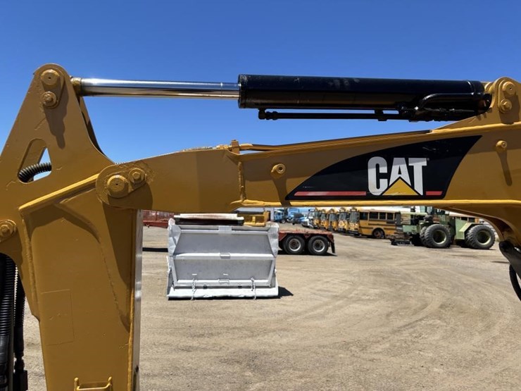 caterpillar-303cr-image-15